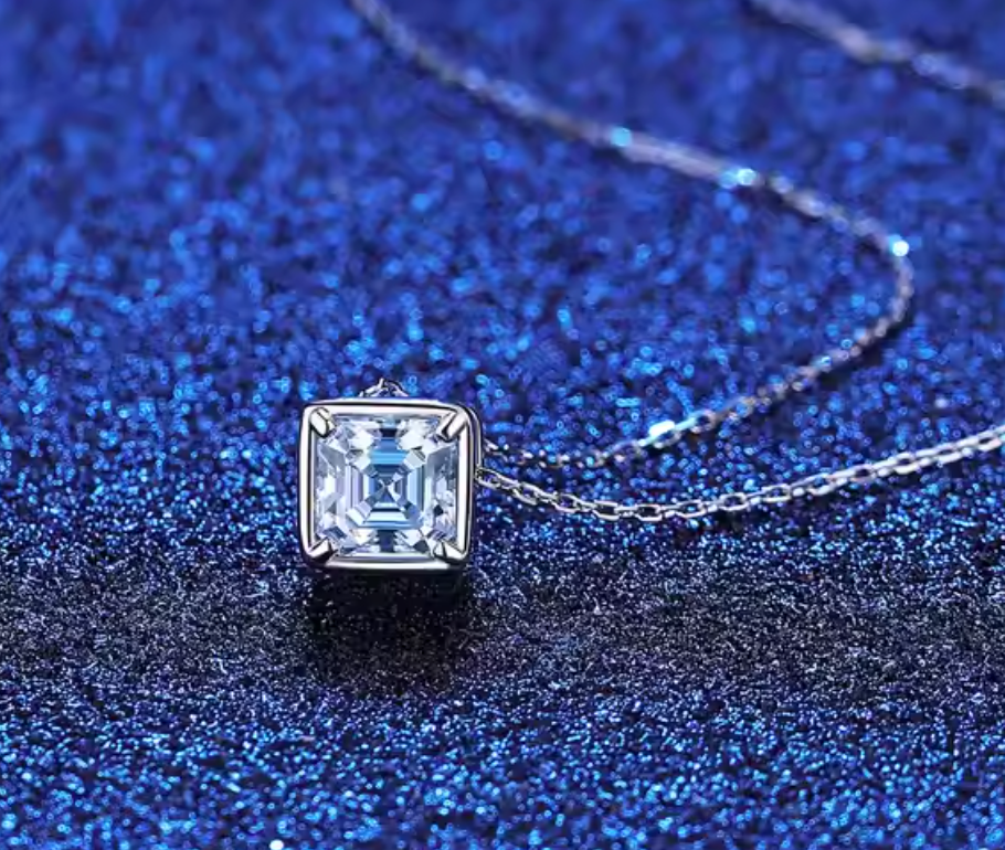 Moissanite Necklace V1